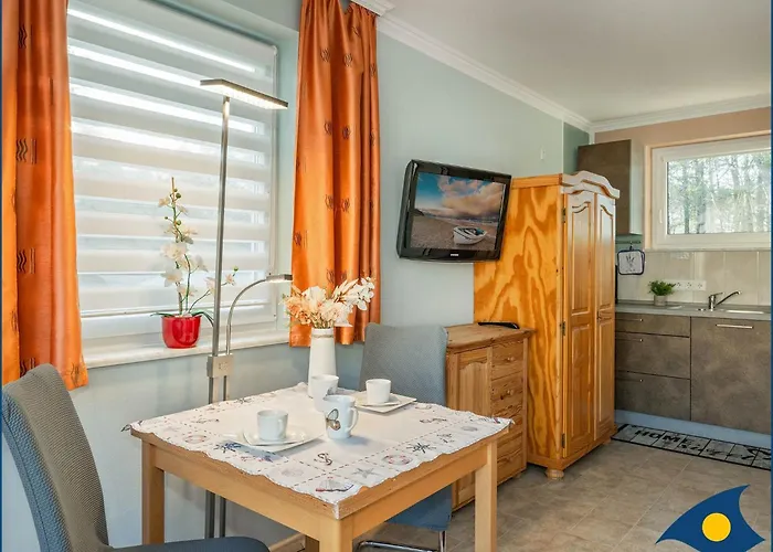 Haus Kiefernduene Balkonstudio Links * 제바트헤링스도르프